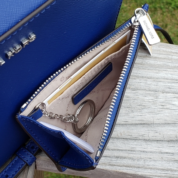 ⚠️SALE⚠Michael Kors Jet Set LG EW Crossbody SET - Picture 10 of 12